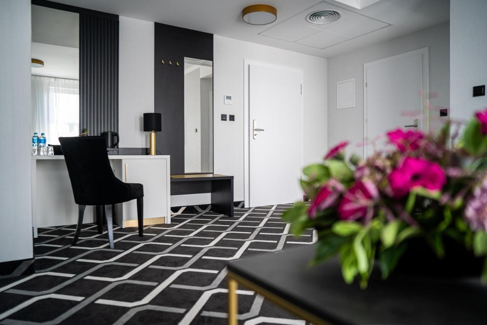 Hotel Lantier Wellness & Spa Bytom Eksteriør billede