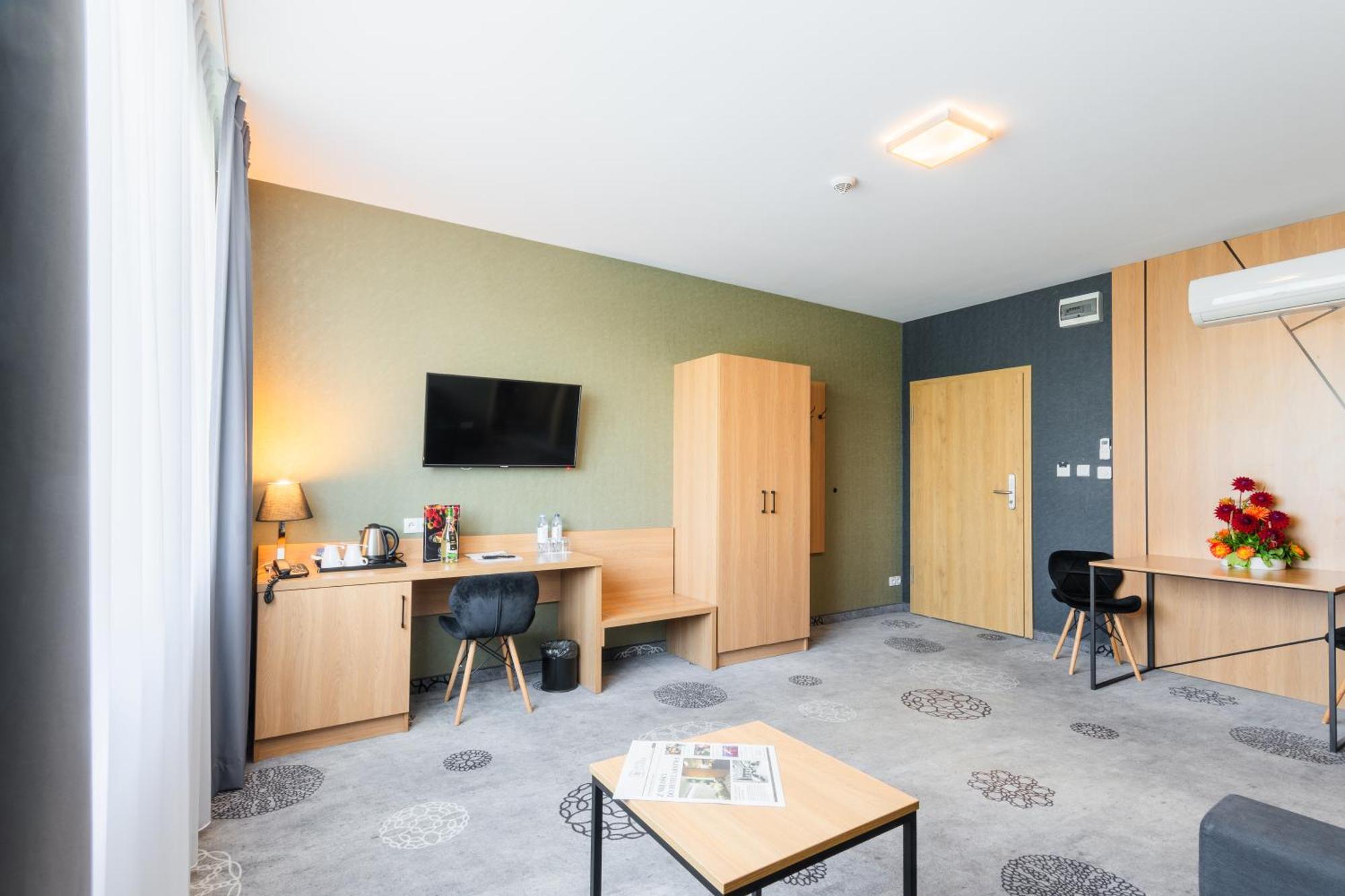 Hotel Lantier Wellness & Spa Bytom Eksteriør billede