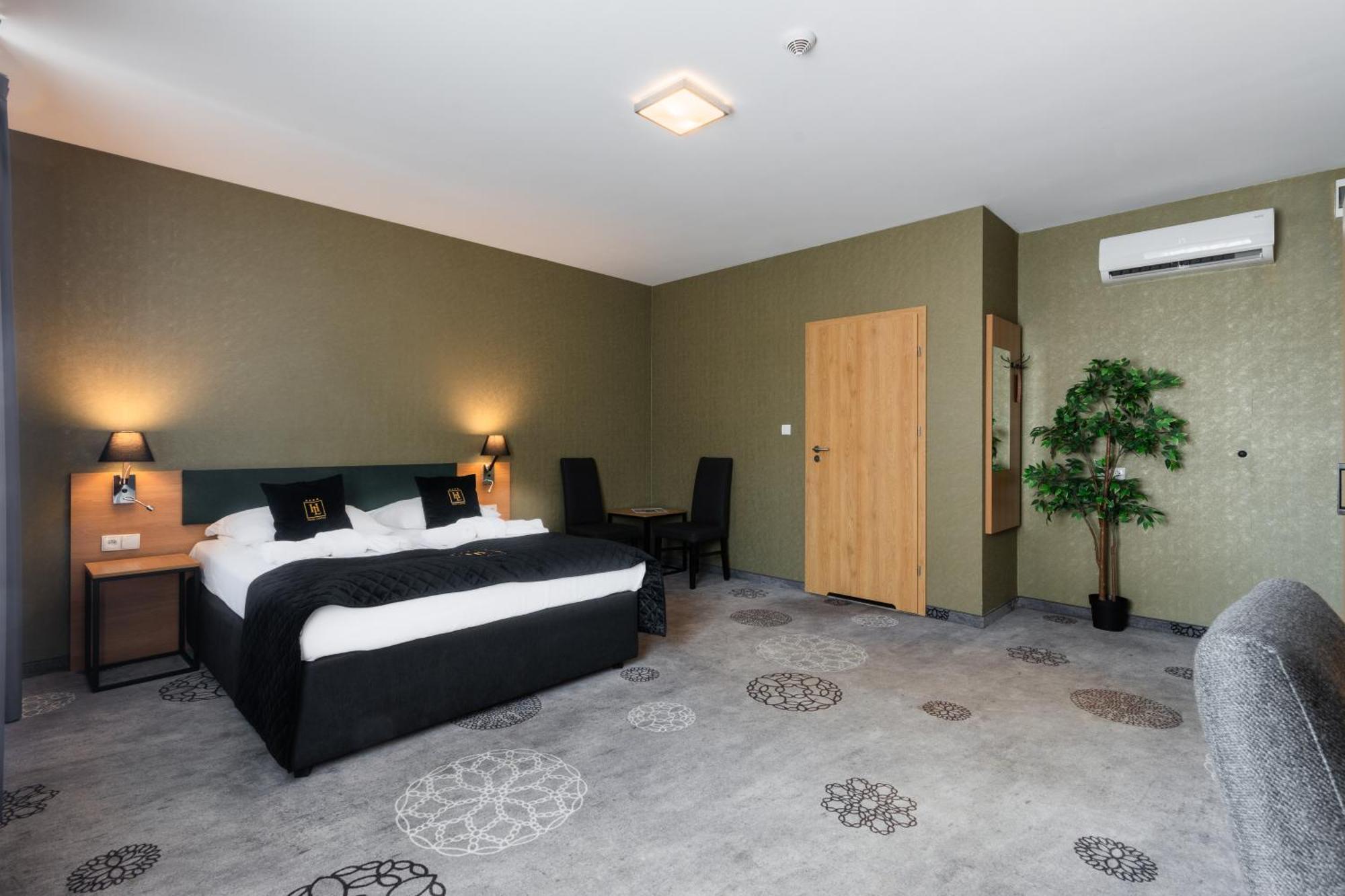 Hotel Lantier Wellness & Spa Bytom Eksteriør billede